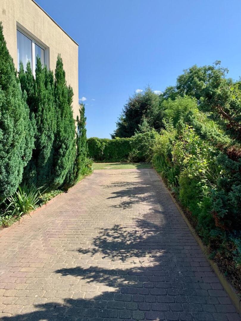 Dom Winnica 4 Z Ogrodem I Parkingiem Ac Progres Torun Exterior photo
